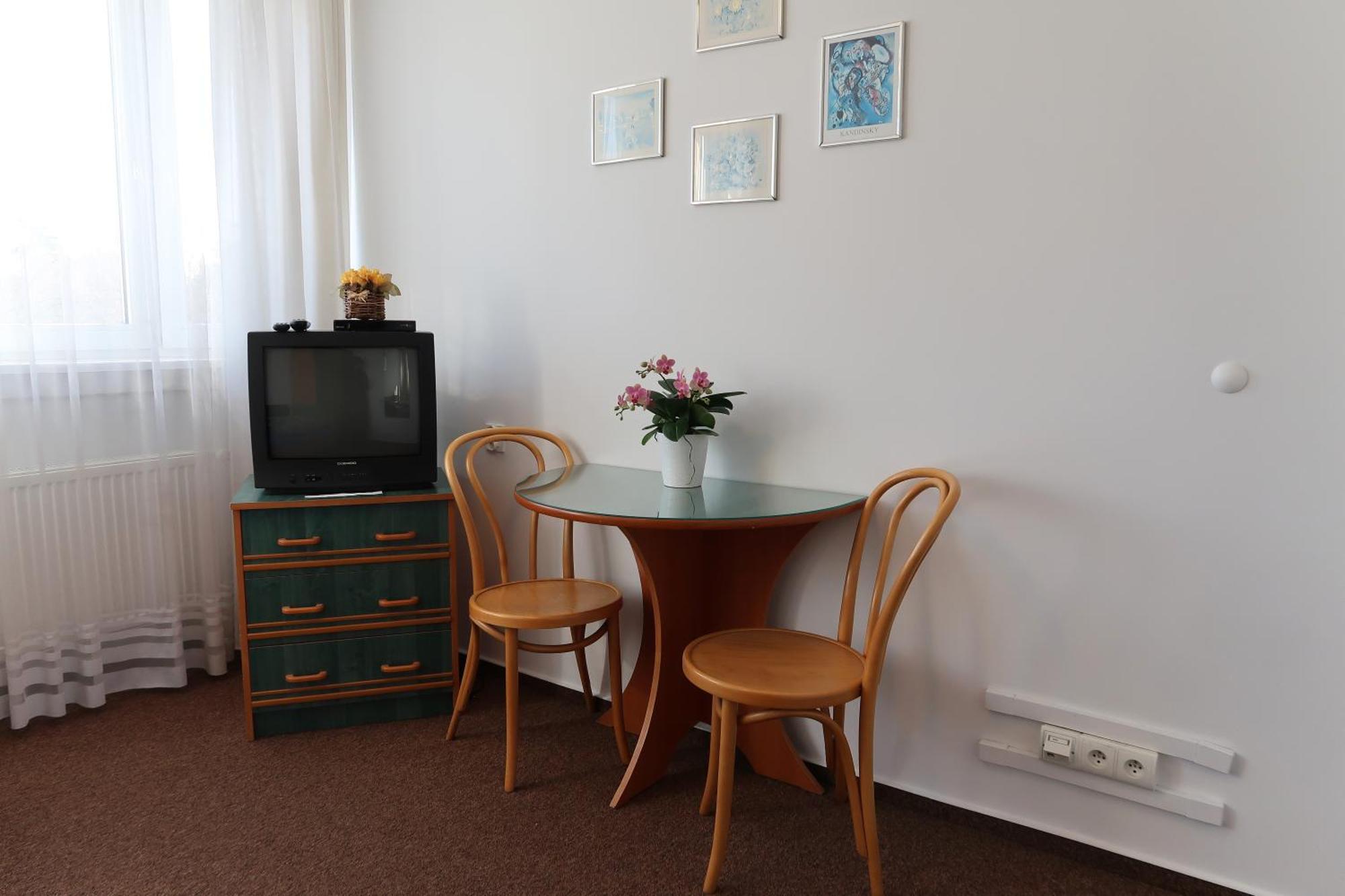 Dom Studencki Raj Hostel Βρότσλαβ Εξωτερικό φωτογραφία