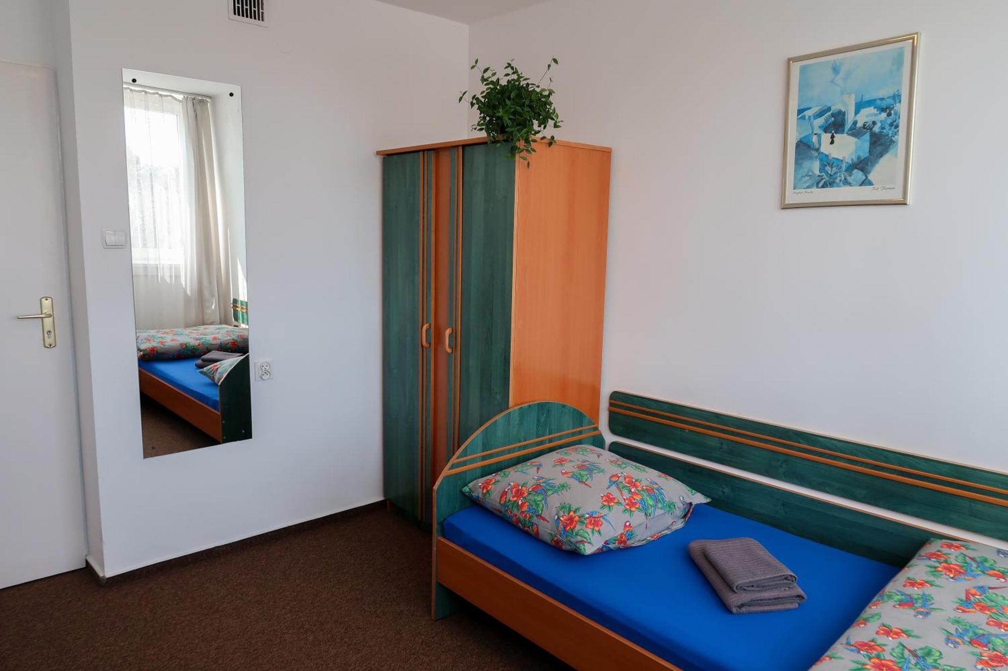 Dom Studencki Raj Hostel Βρότσλαβ Εξωτερικό φωτογραφία