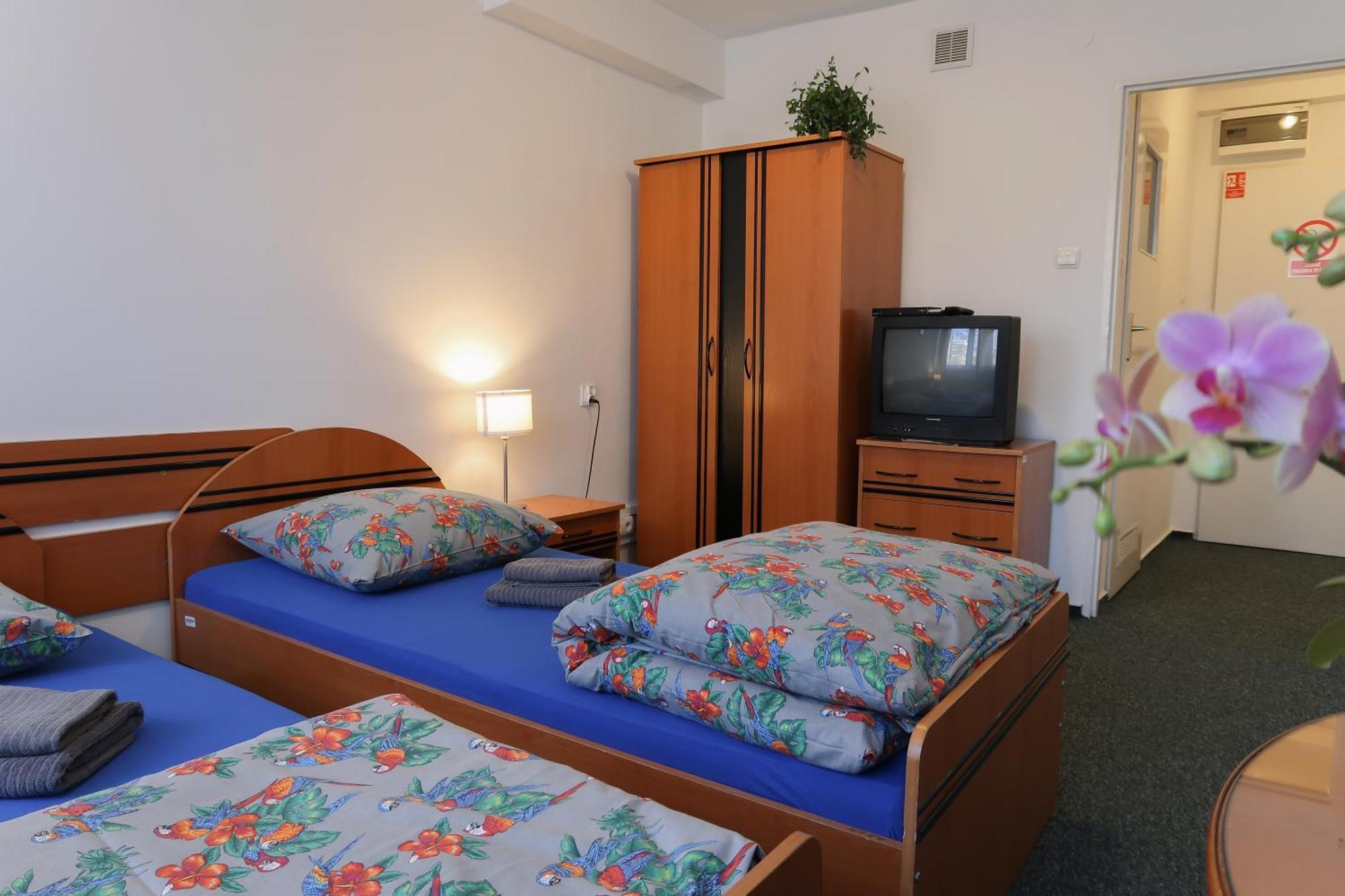 Dom Studencki Raj Hostel Βρότσλαβ Εξωτερικό φωτογραφία
