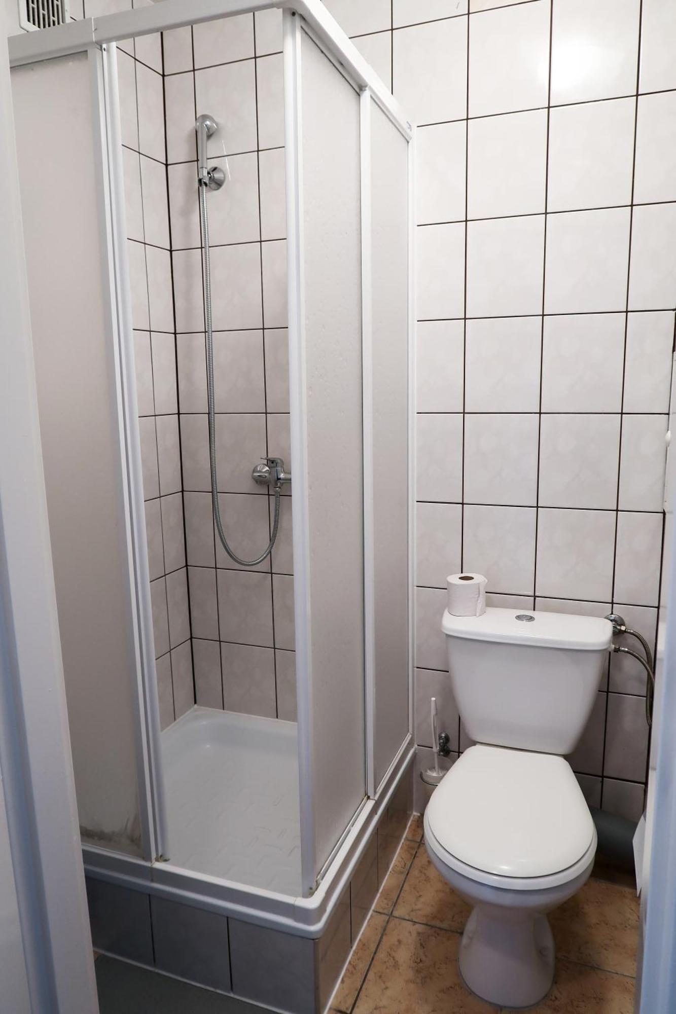 Dom Studencki Raj Hostel Βρότσλαβ Εξωτερικό φωτογραφία