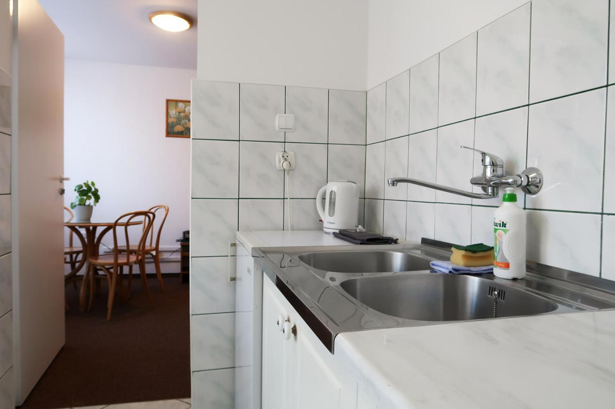 Dom Studencki Raj Hostel Βρότσλαβ Εξωτερικό φωτογραφία