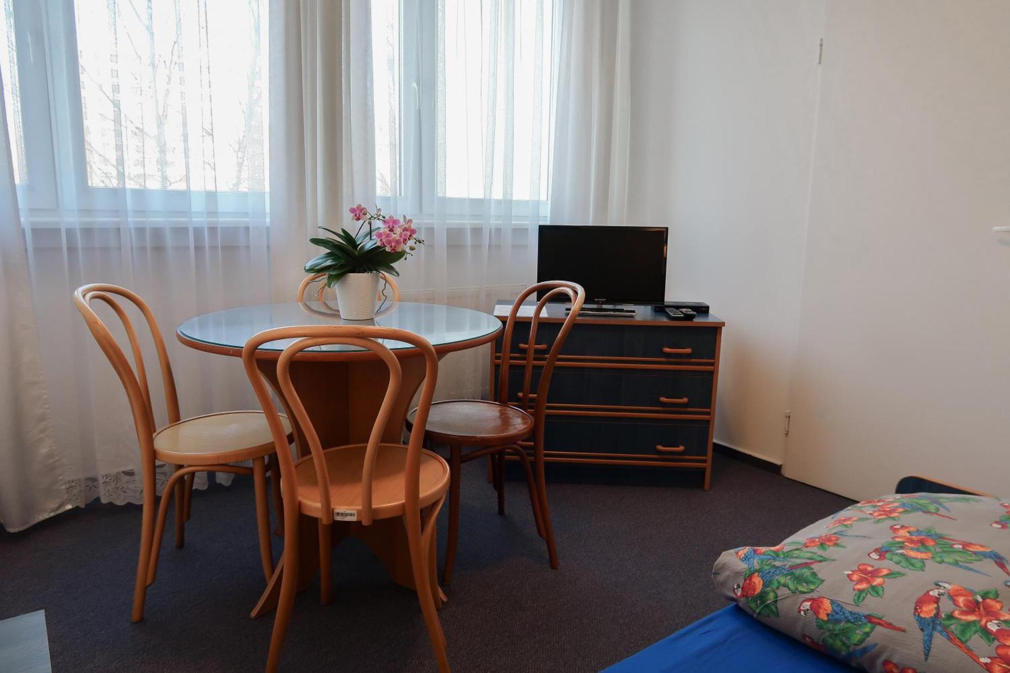 Dom Studencki Raj Hostel Βρότσλαβ Εξωτερικό φωτογραφία