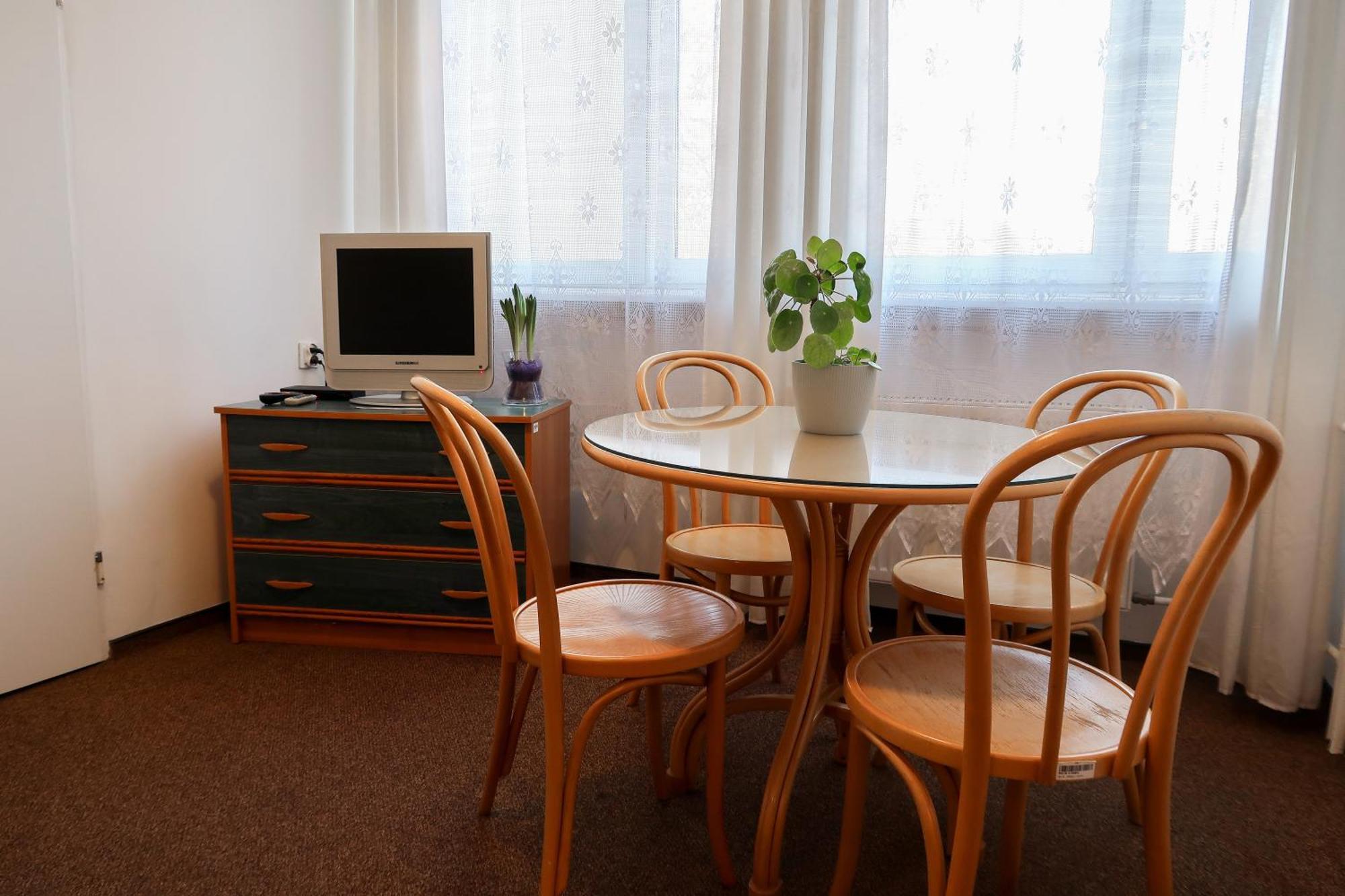 Dom Studencki Raj Hostel Βρότσλαβ Εξωτερικό φωτογραφία